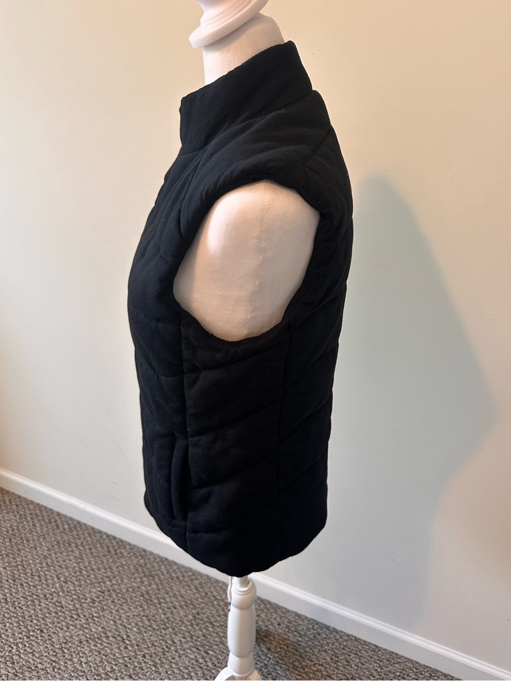 Lauren Ralph Lauren Women's Quilted Black Vest Size Medium - Picture 3 of 7